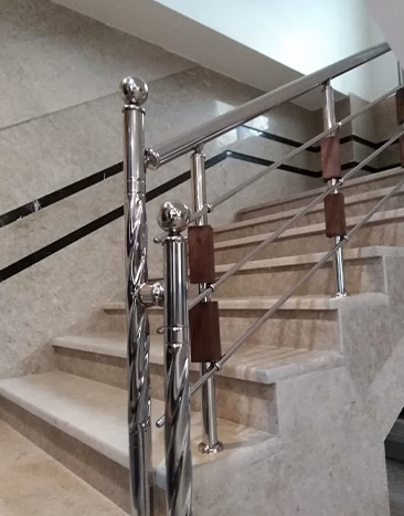نرده ترکیب چوب و استیل